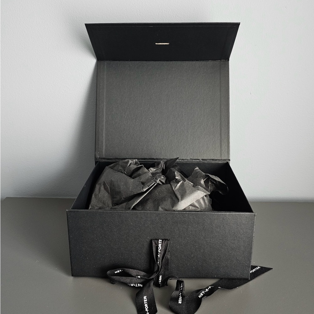 Authentic Net-A-Porter Gift Box - Picture 8 of 8